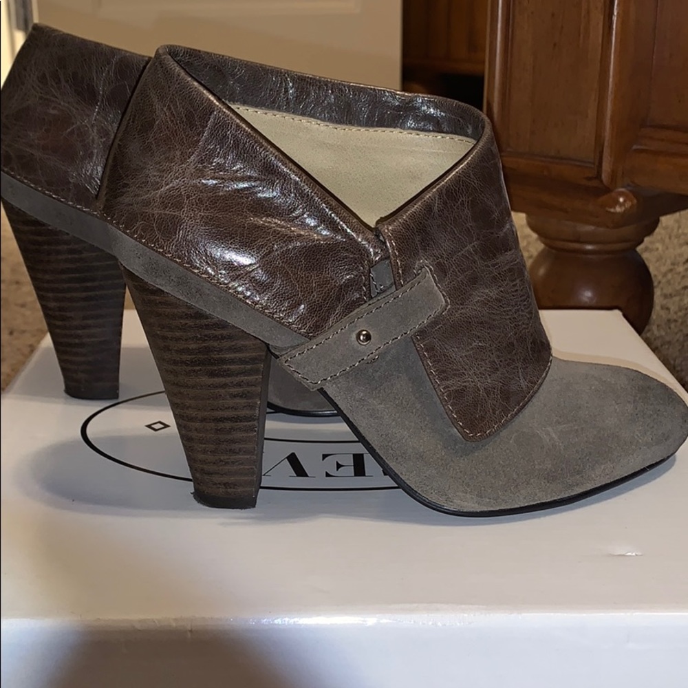 Levity Shoes!